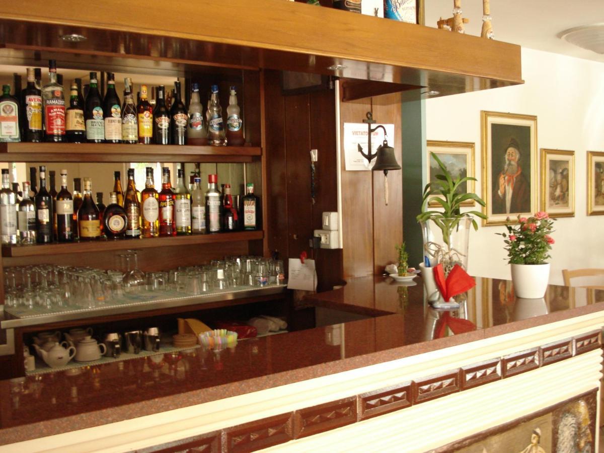 La Quercia Hotel Lignano Sabbiadoro Eksteriør billede