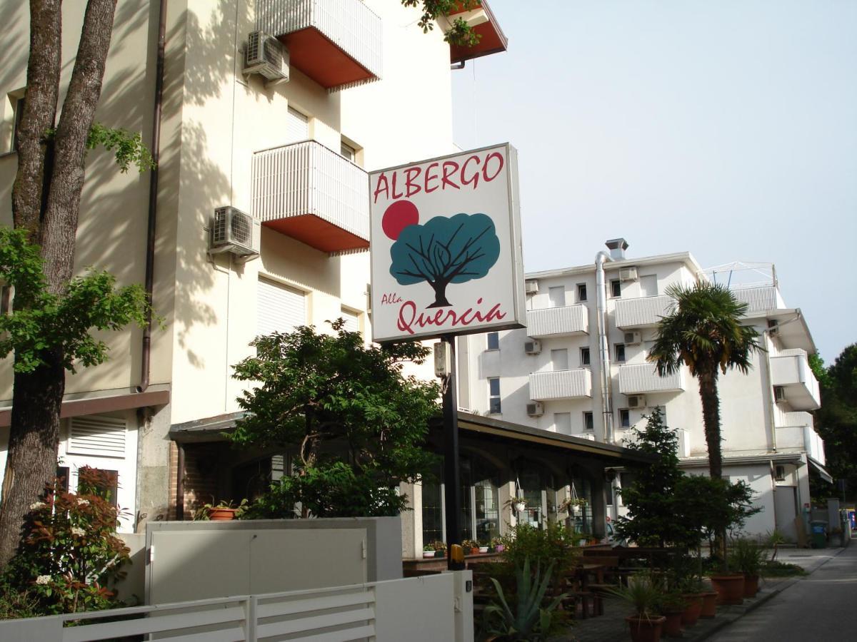 La Quercia Hotel Lignano Sabbiadoro Eksteriør billede